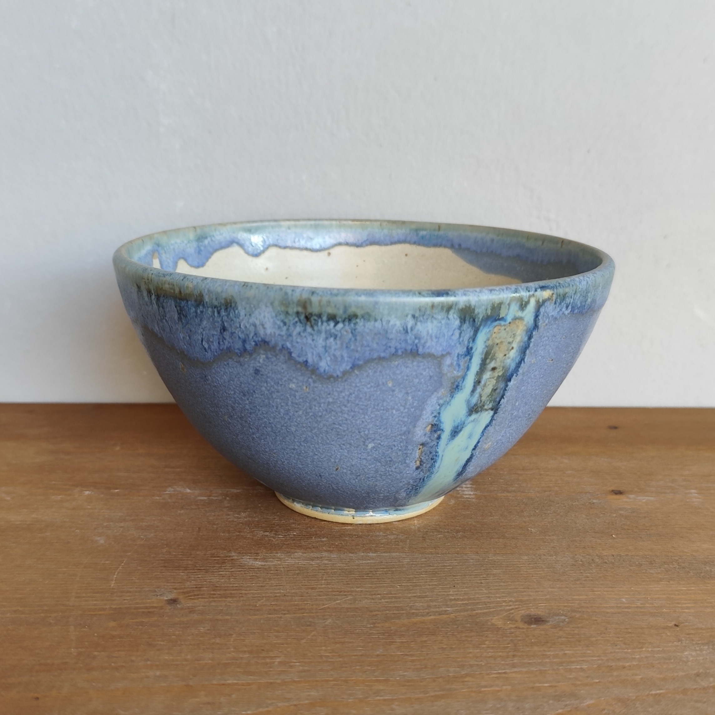 Ciotola ramen in ceramica grès fatta a mano al tornio con smalto blu e turchese